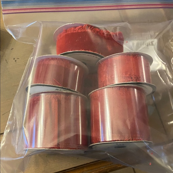 Red Velvet Ribbon Set - Picture 14 of 14